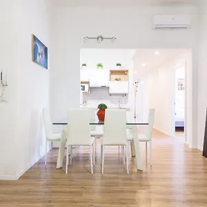 Appartamento Hemeras Boutique Homes Exclusive 4bdr Close To Duomo, Milano