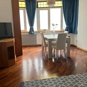 https://casa-caprioli-napoli.hotels-amalfi.com