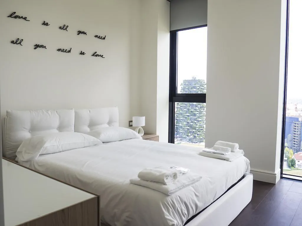 Hemeras Boutique Homes - Design Flats Near The City Center Milan Apartment